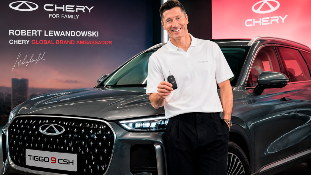 Lewandowski cambia su Cupra Terramar VZ por un SUV híbrido enchufable chino con 375 CV