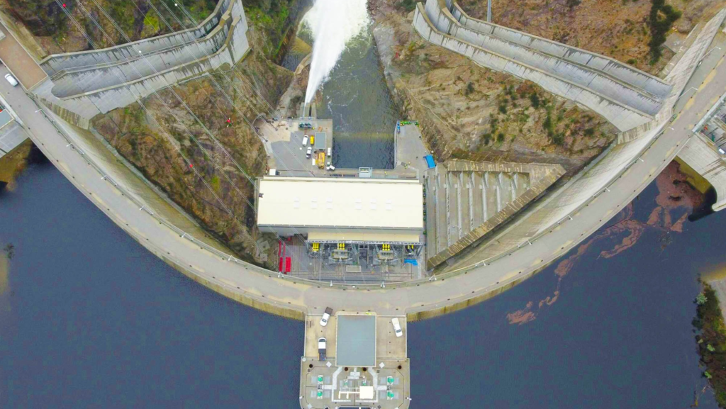El Complejo del Tâmega, un sistema híbrido eólico-hidráulico de 195.000 kW con 27 aerogeneradores en el que Iberdrola invertirá 346.000.000 €