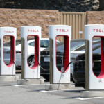 Tesla quiere acabar con las colas para cargar: así predice la espera en los Supercharger