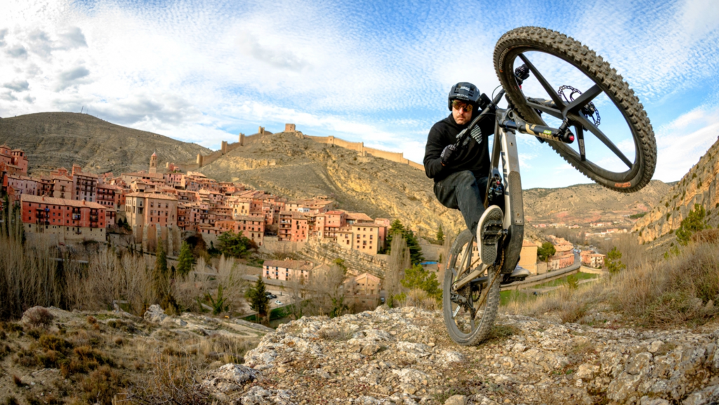 La mejor manera de conocer España es hacerlo con una bicicleta eléctrica de montaña