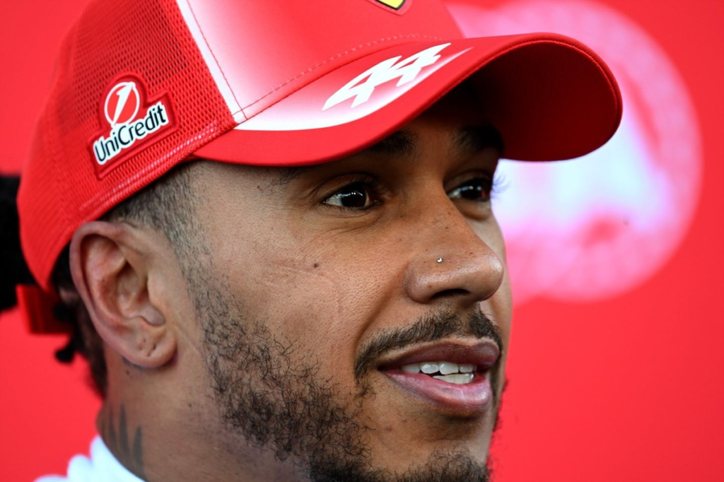 Hamilton se reivindica: “No usé el simulador y me he sentido mejor que en todo el año” #F1 #FVDigital