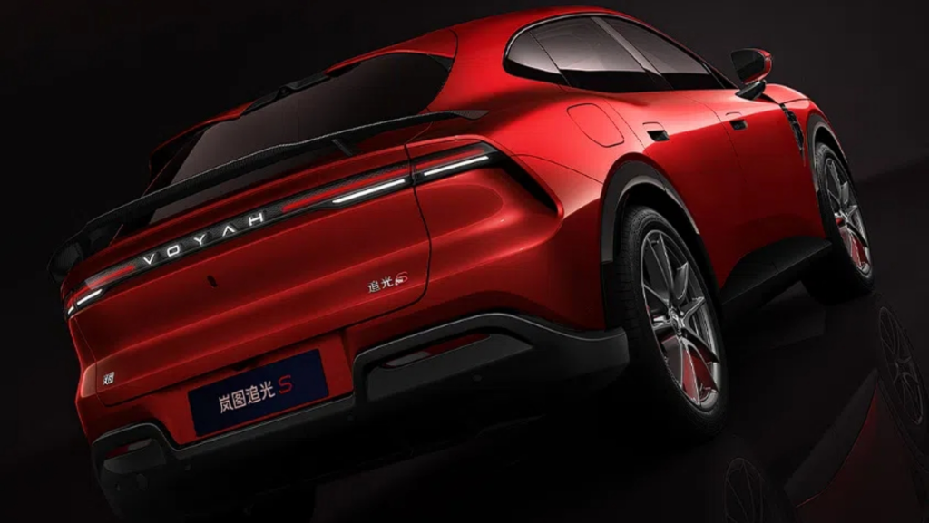 Los nuevos socios chinos de Stellantis presentan su propio Alfa Romeo Stelvio: 637 CV y el tamaño de un Mazda CX-80