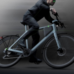 Esta bicicleta eléctrica, que solo cuesta 2.590 euros, utiliza la IA para hacer cambios de forma automática