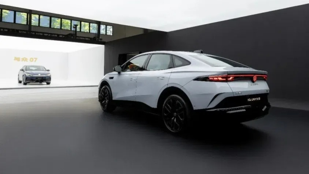Volkswagen presenta su propio Tesla Model 3 con 711 litros de maletero y 588 km de autonomía que cuesta 13.900 €