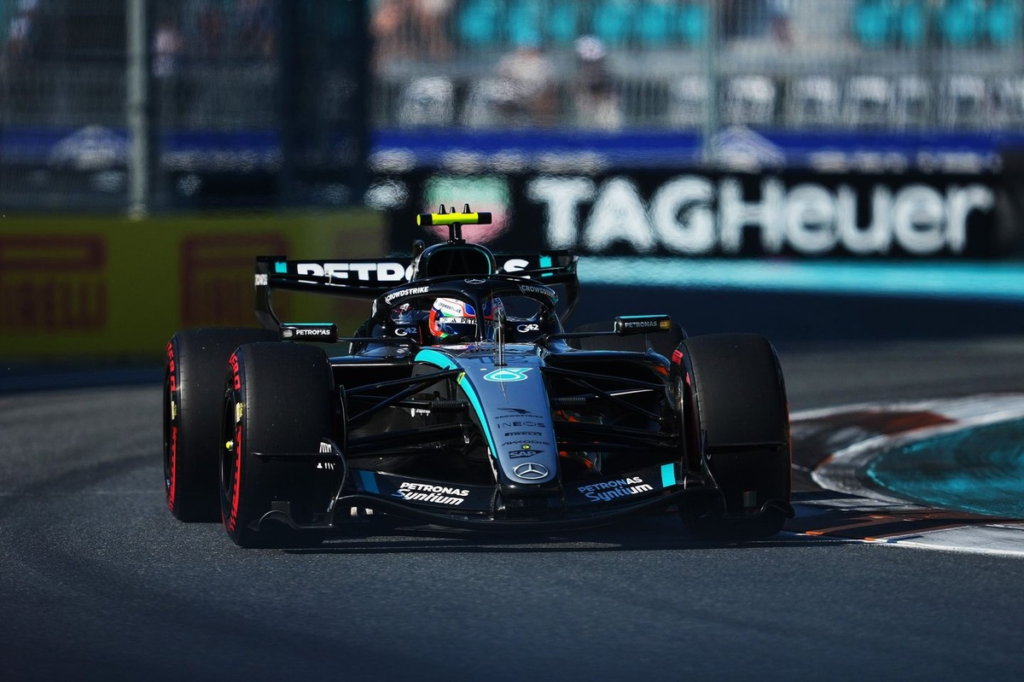 Antonelli recupera el mando con la pole en el GP de Miami de F1 #F1 #FVDigital