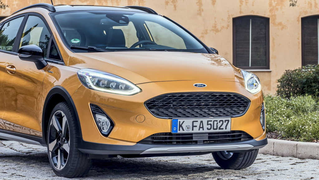 Menos de 30.000€ y 450 km de autonomía: Ford dará 'un golpe sobre la mesa' con su coche eléctrico esperado por todos