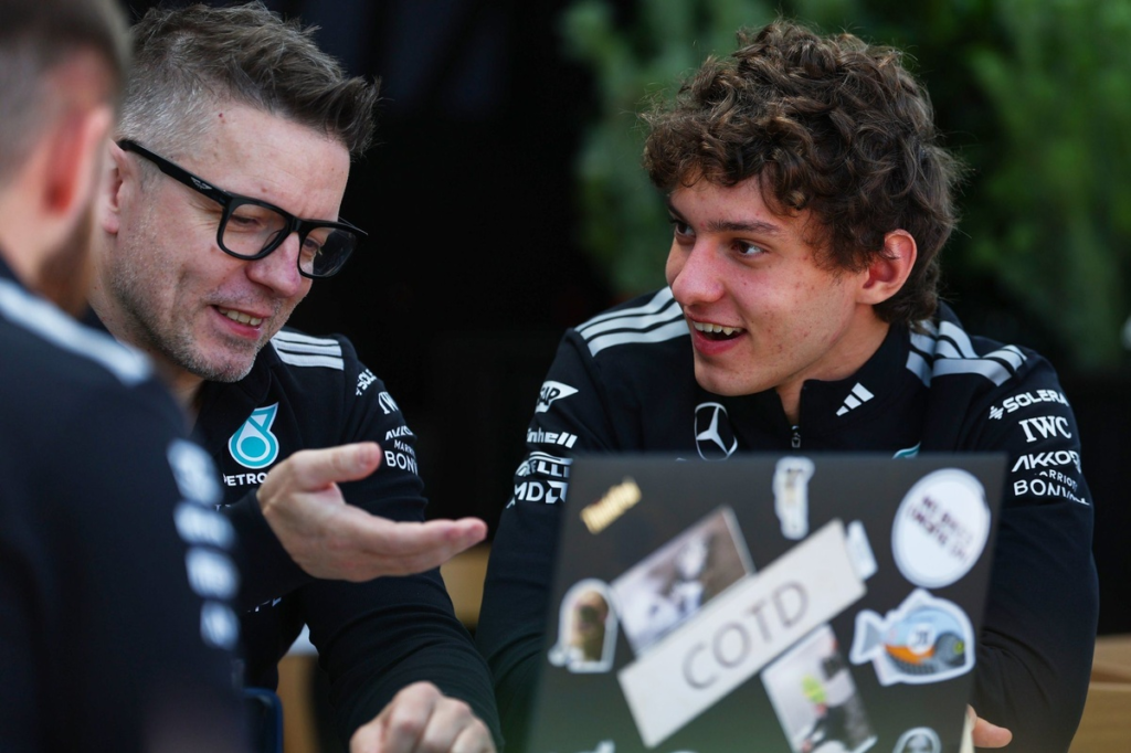 Antonelli revela qué elimina de su vida cada fin de semana de carrera #F1 #FVDigital