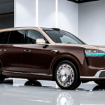 El SUV eléctrico de lujo 'made in China' con tecnología Huawei se renueva para ofrecer hasta 903 CV y 1.405 km de autonomía