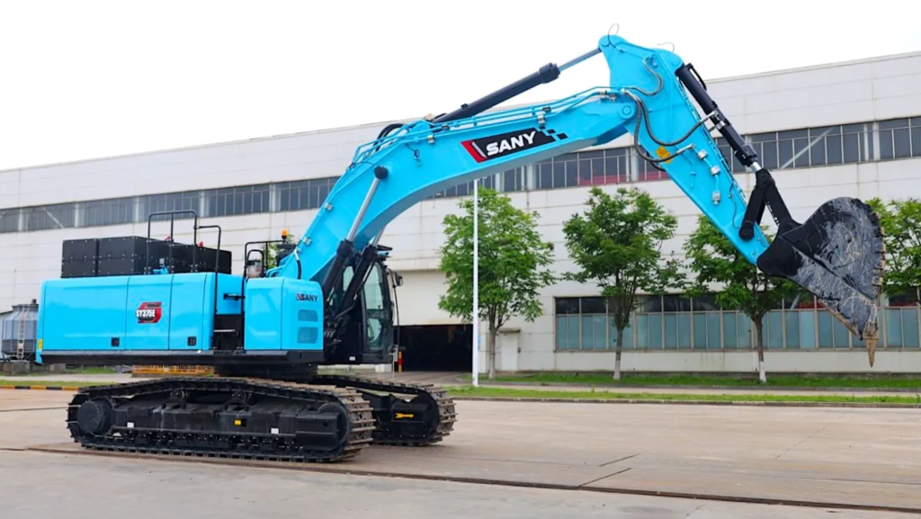Esta excavadora eléctrica china de 40 toneladas puede intercambiar su batería de 550 kWh en tiempo récord