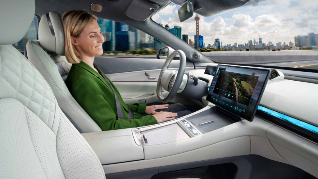 Bosch acelera el coche autónomo: ya prueba la conducción de nivel 3 a 120 km/h en China
