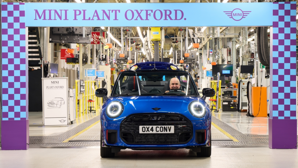 Después de gastarse 700.000.000 € en reformas, el sueño de MINI de construir coches eléctricos en Oxford sigue "en el limbo"