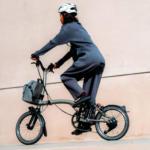 La bicicleta eléctrica plegable más famosa del mundo es inglesa, y ha conseguido un prestigioso galardón…¡alemán!