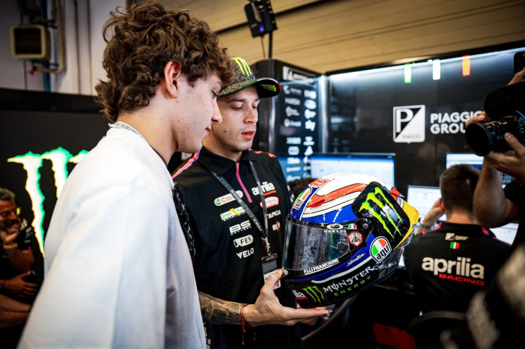 Así es la amistad que une a Bezzecchi y Antonelli, líderes de MotoGP y F1 #F1 #FVDigital