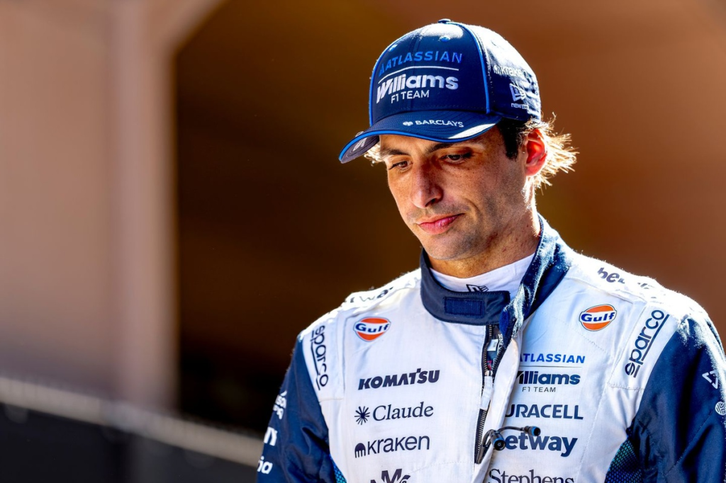 Sainz: “Tenía puntos, pero había dos coches detrás que parecía que se jugaban la vida” #F1 #FVDigital