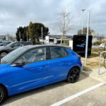 i-charging revoluciona la recarga eléctrica con un cargador compacto de 500 kW compatible con todos los estándares