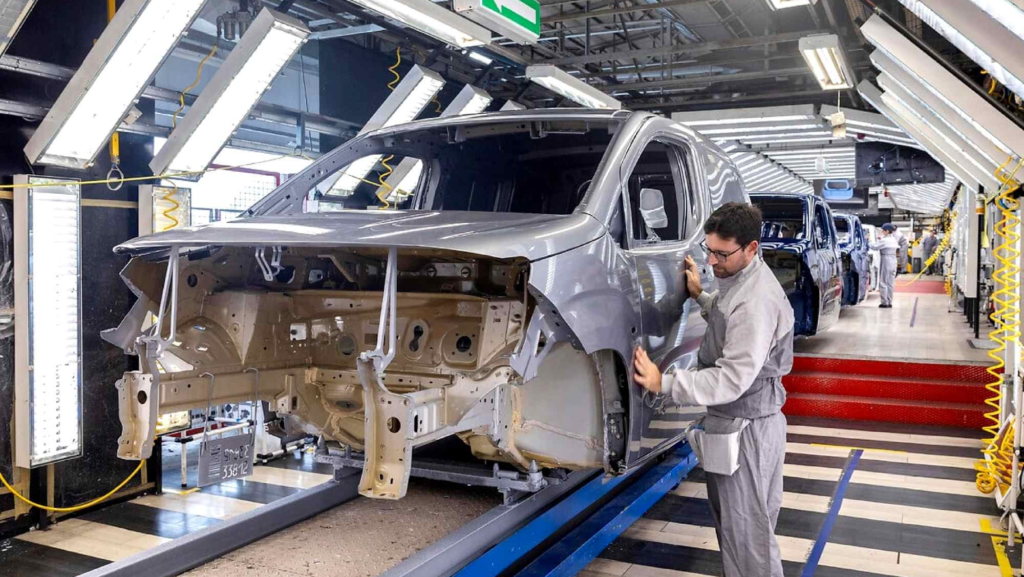 Hasta 500 km de autonomía para las nuevas furgonetas eléctricas de Peugeot que se fabricarán en Vigo, en las que se implementará un nuevo sistema de baterías