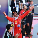Sainz explica el renacer de Hamilton y se reivindica: “Puedes parecer manco o Dios” #F1 #FVDigital