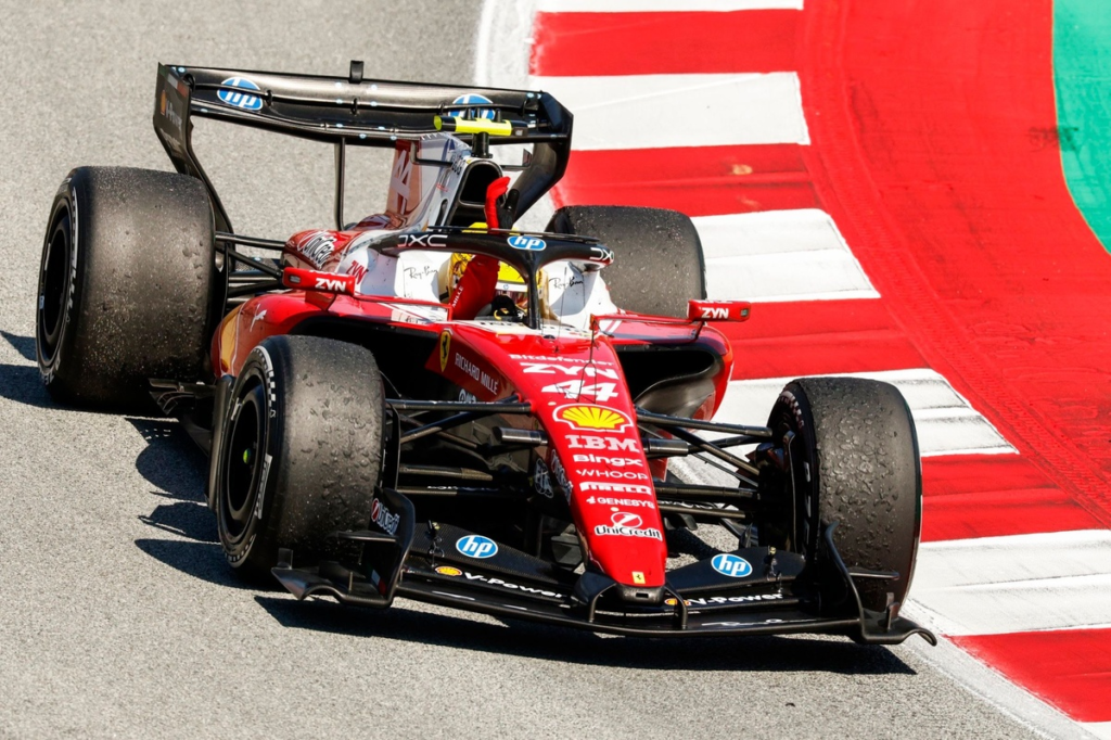 Solo 3 pilotos tardaron más que Hamilton para ganar con Ferrari: el ranking completo #F1 #FVDigital