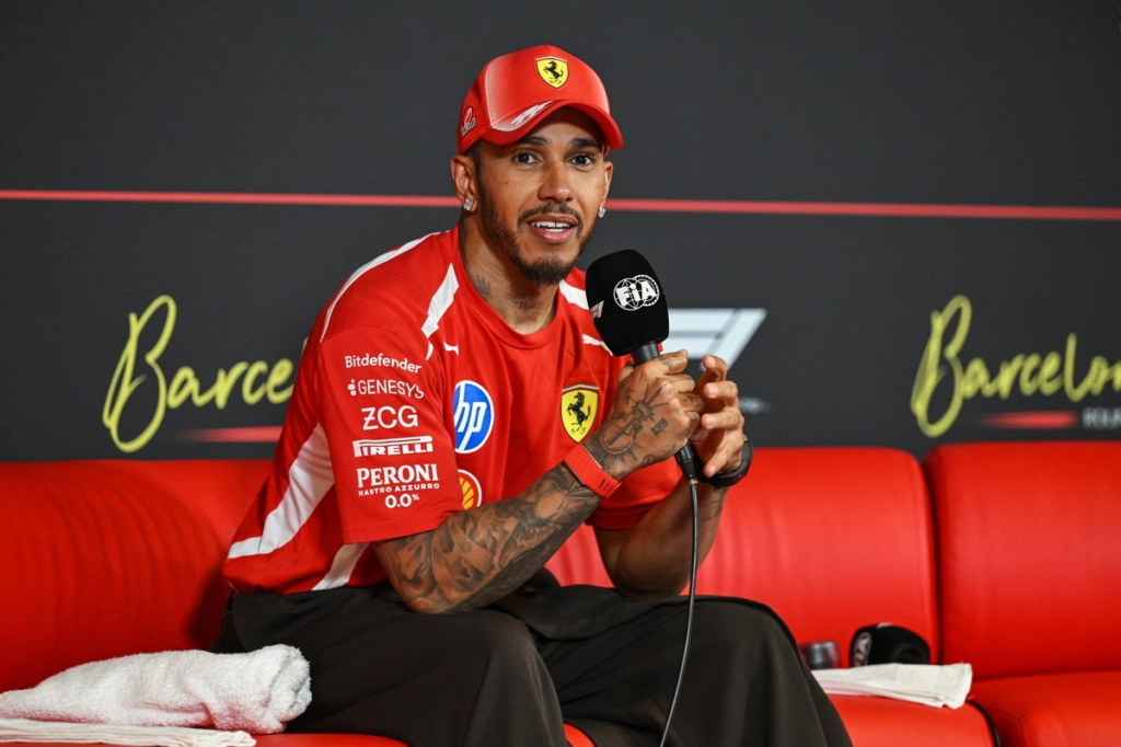 Hamilton pide a la FIA más medidas para reducir el “ridículo” coste del automovilismo #F1 #FVDigital