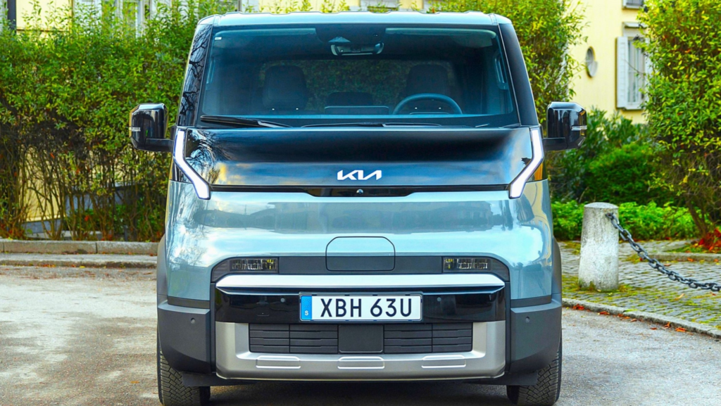 KIA colapsa: su eléctrico de 416 km por 22.700 € no da abasto