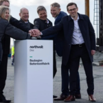 Recibió 900 millones en ayudas y ahora se ha vendido por 60: la fábrica de Northvolt cae en manos de Estados Unidos