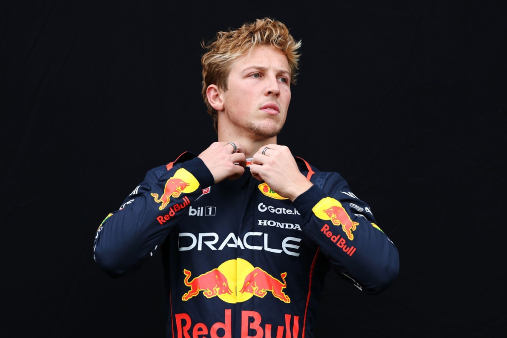 Lawson carga contra la versión de Red Bull sobre su salida: “Es falsa” #F1 #FVDigital