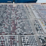 Los puertos europeos se llenan de coches eléctricos chinos, y es un gran problema