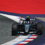Mercedes lidera una FP1 de Austria que acaba con bandera roja; Alonso, último #F1 #FVDigital
