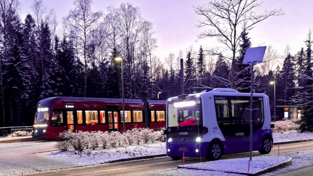 El transporte autónomo se empieza a extender por Europa: Finlandia estrena autobuses eléctricos sin conductor