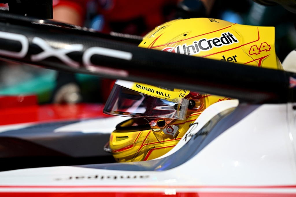 Hamilton: “No sé si podremos igualar el motor Mercedes en 2026; la diferencia es muy grande” #F1 #FVDigital