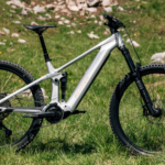 Otro batacazo para Bosch: una marca alemana que lanza una bicicleta eléctrica de montaña con el motor chino más potente y famoso