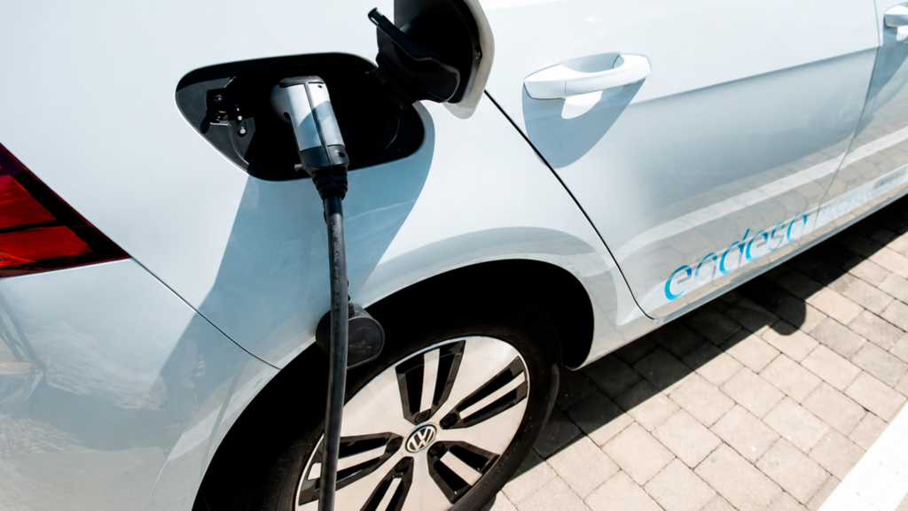 La red de recarga española para coches eléctricos ya tiene 56.682 puntos operativos, aunque el gran problema de fondo sigue muy lejos de resolverse
