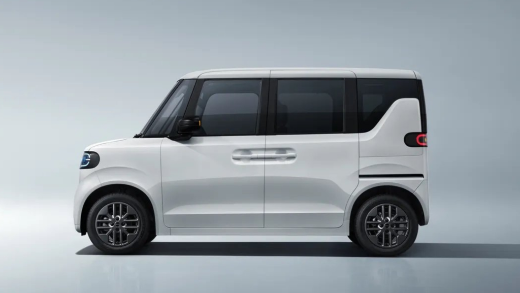 Mide lo mismo que un carro de la compra y tiene 320 km de autonomía: BYD se prepara para vender su coche eléctrico más pequeño