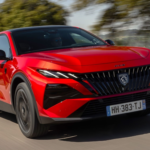 2,6 L/100 km y etiqueta CERO: probamos el nuevo Peugeot 408 que supera a cualquier SUV