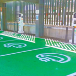 Adif quiere cambiar para siempre los viajes en coche eléctrico en España convirtiendo sus estaciones de tren en estaciones de recarga