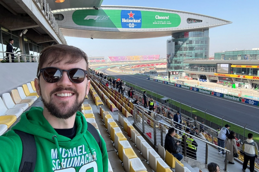 ¿Es este el aficionado más afortunado de la Fórmula 1? #F1 #FVDigital