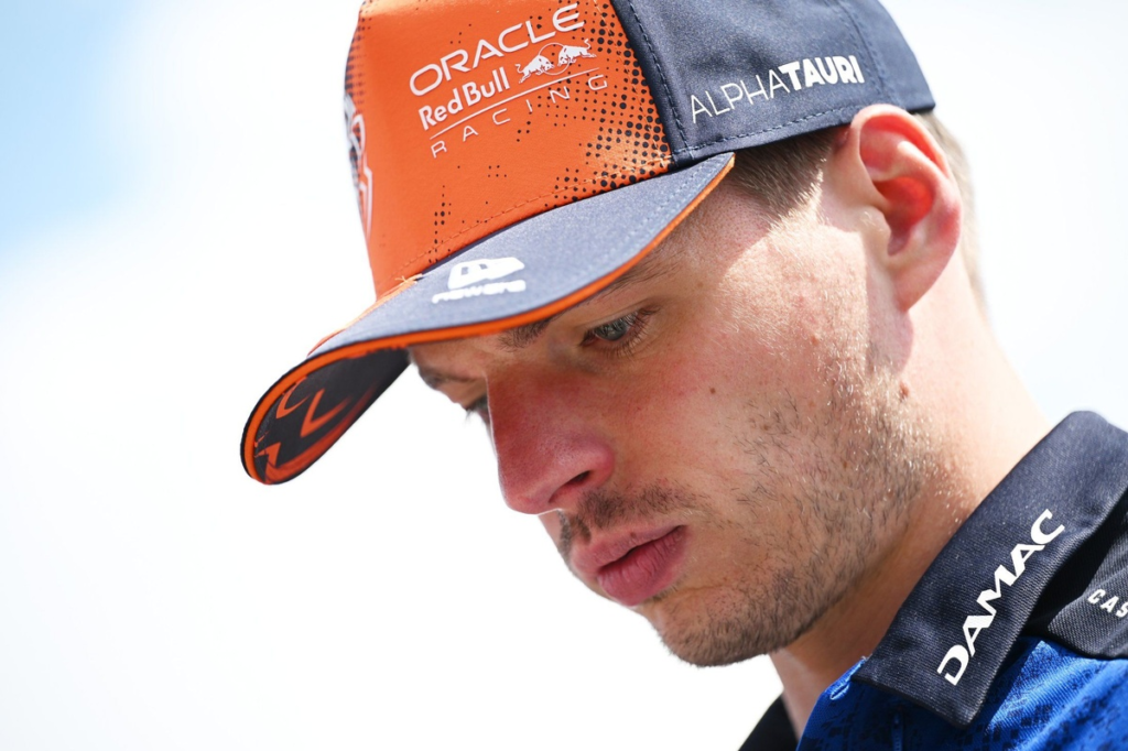 Las breves respuestas de Verstappen sobre su futuro en la F1 en Spa #F1 #FVDigital