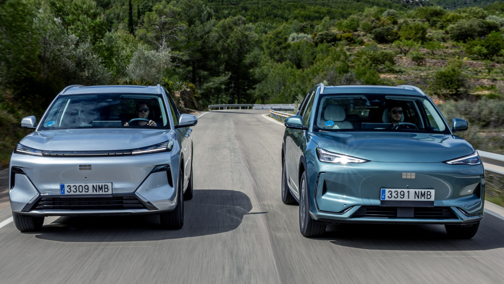 Geely mueve ficha en España: 2.000 € extra de descuento en su gama electrificada y paridad de precios en la tecnología híbrida y 100% eléctrica