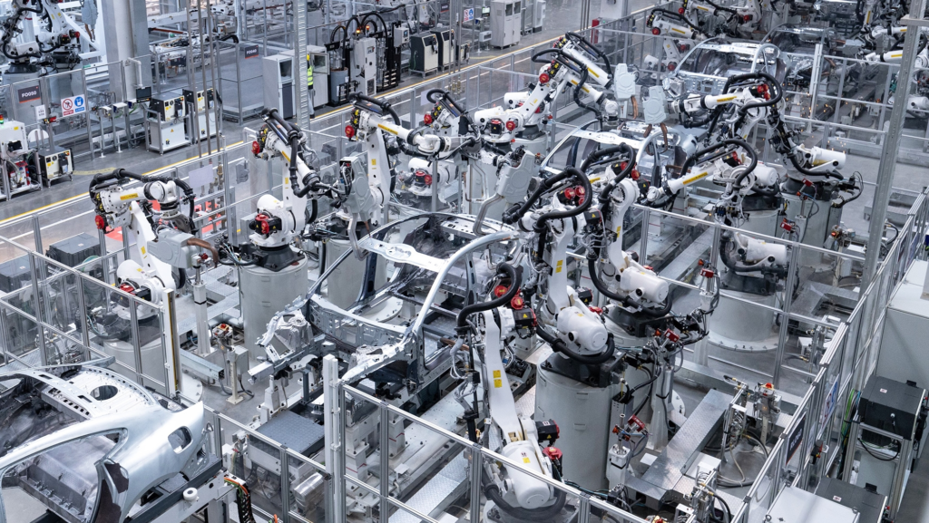 Xiaomi prepara la llegada a Europa el año que viene buscando profesionales en un área clave para vender sus coches eléctricos
