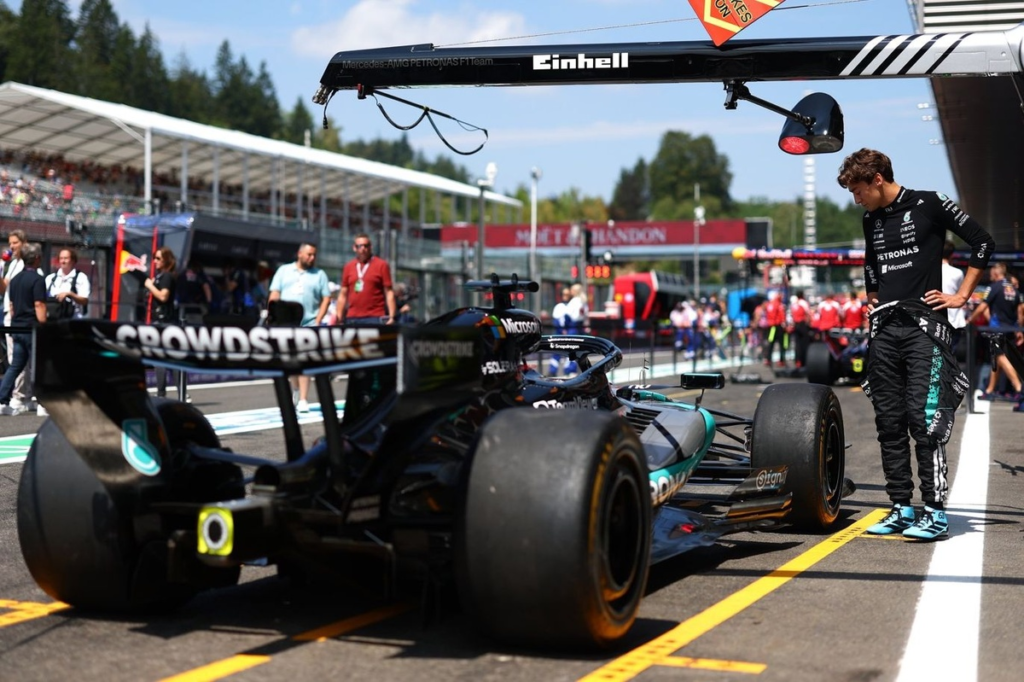 Mercedes busca cómo recuperar a Russell tras un complicado viernes en Bélgica #F1 #FVDigital