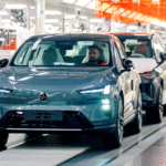Volvo da 'luz verde' a las entregas de su coche eléctrico más importante, un SUV de 810 km de autonomía y 64.900€