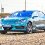 BYD presenta su marca premium en España: el DENZA Z9 GT eléctrico tiene más de 1.100 CV y se carga casi al completo en 10 minutos
