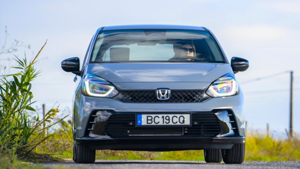 9.000.000 de ventas, 4,6 L/100 km y está de oferta: el histórico y fiable rival del Toyota Yaris