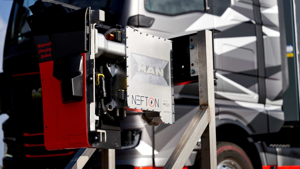 3.000 amperios y cargas a 3.000 kW: con esta tecnología los camiones eléctricos recuperarán 400 km de autonomía en 10 minutos