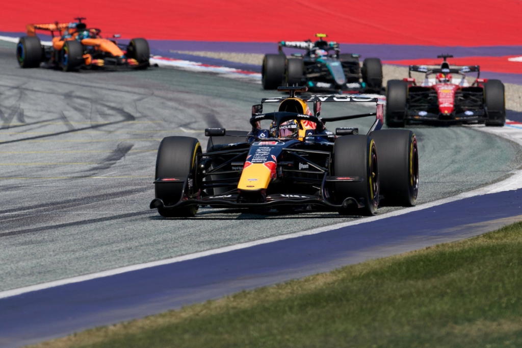 Datos: ¿Tenía Max Verstappen ritmo para haber ganado el GP de Austria? #F1 #FVDigital