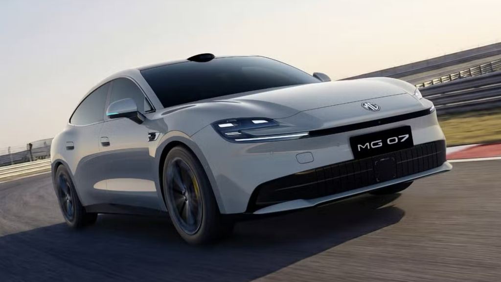 Furor por el nuevo MG de 1.745 km de autonomía y 13.855 €: 10.000 reservas en menos de dos minutos y subiendo