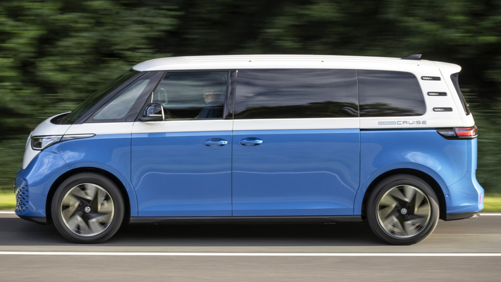La Volkswagen California eléctrica llega sobre la base de un conocido modelo y con todo lo necesario para acampar por este precio