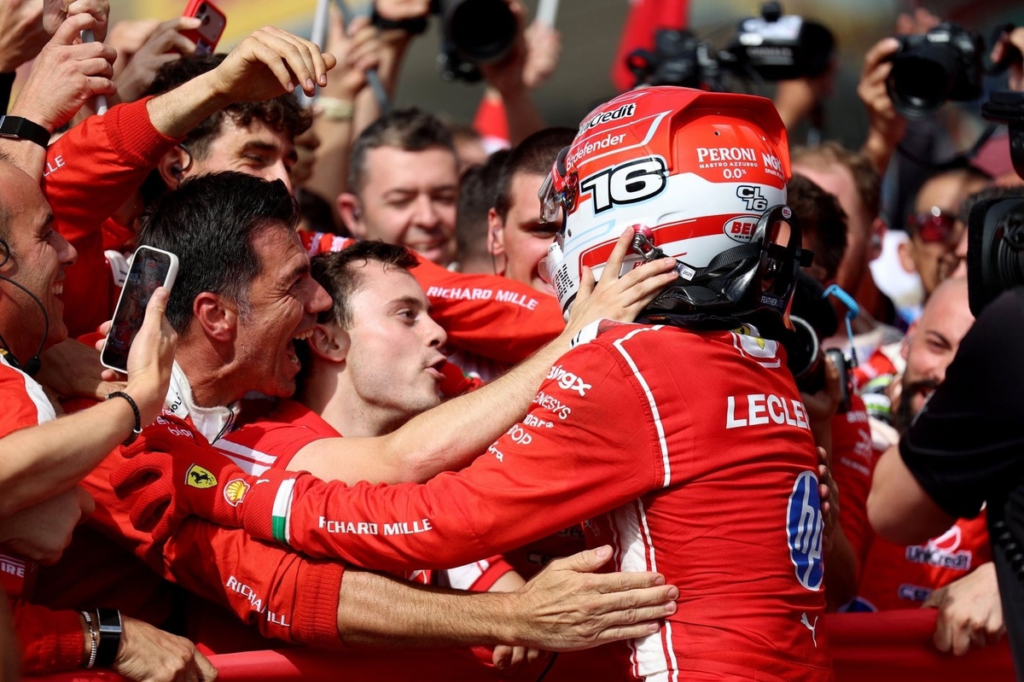 Exclusiva: Vasseur explica cómo animó a Ferrari a asumir más riesgos en F1 #F1 #FVDigital