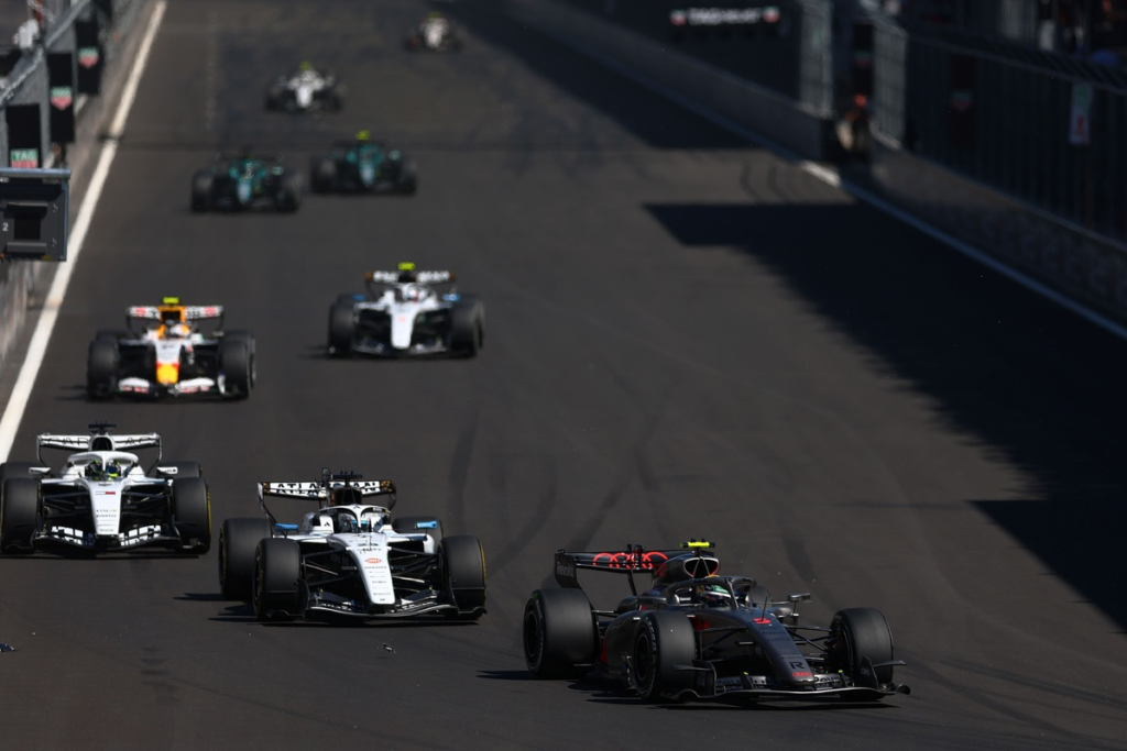 Albon no cree que las mejoras metan a Williams en la zona media: “Estamos a 50 segundos” #F1 #FVDigital