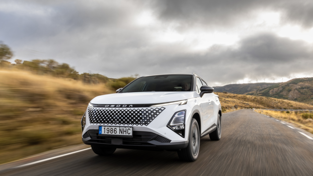 224 CV y sólo 5,3 l/100 km: así es la tecnología híbrida que cada vez eligen más conductores españoles